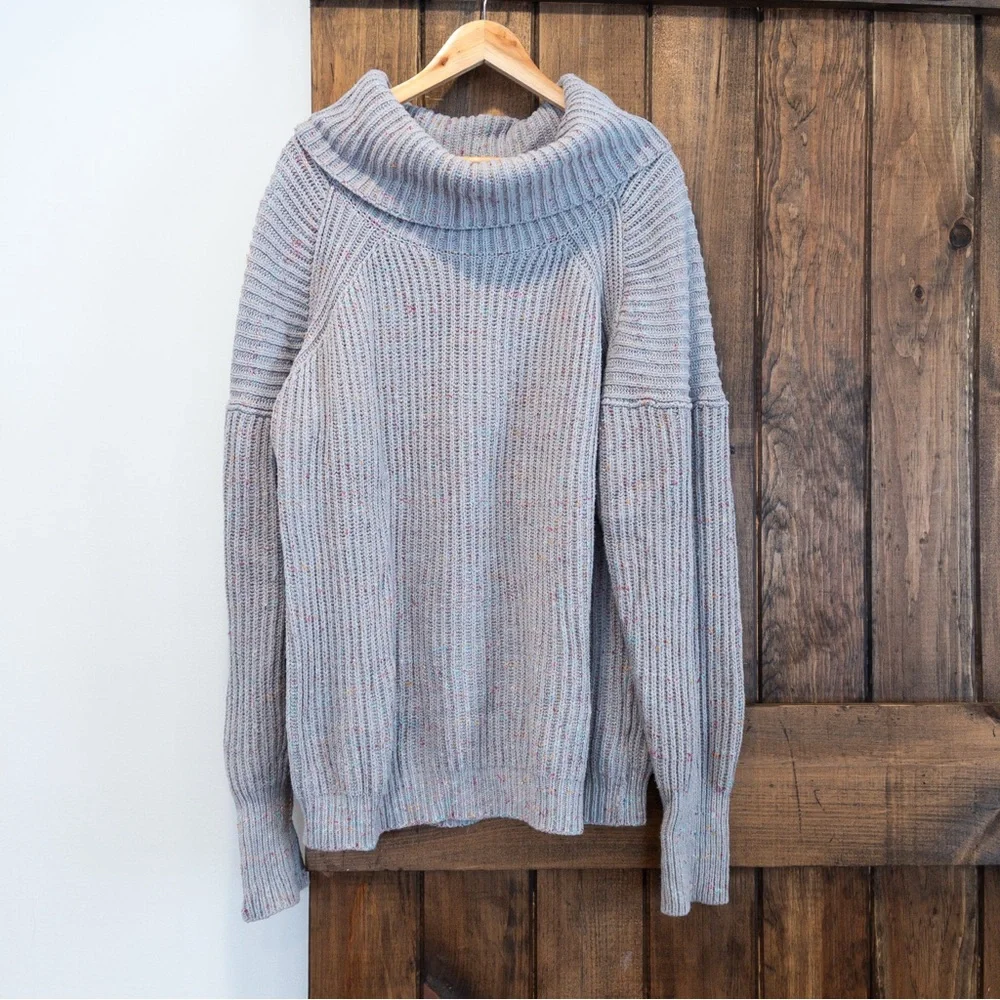 Free People Leo Chunky Rib Knit Confetti Dot Grey Sweater Oversized Medium